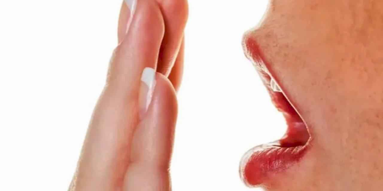 İşte ağız kokusuna yol açan 6 neden