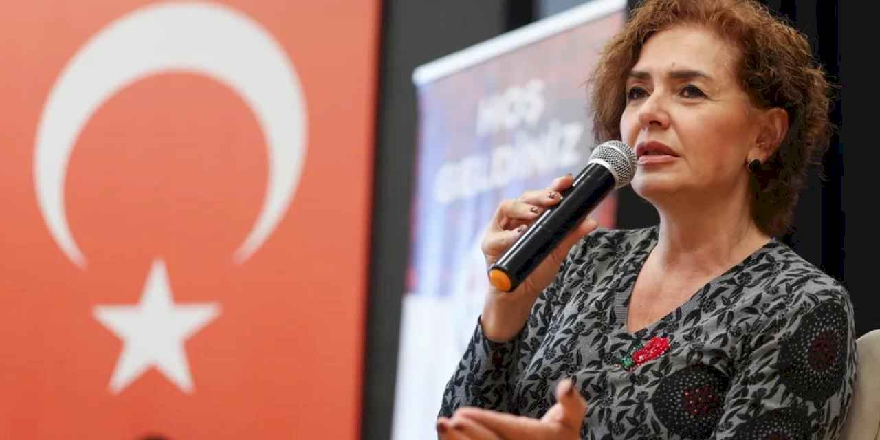 Gazeteci Özlem Gürses'ten Bakırköy'de 'umutlu' konuşma