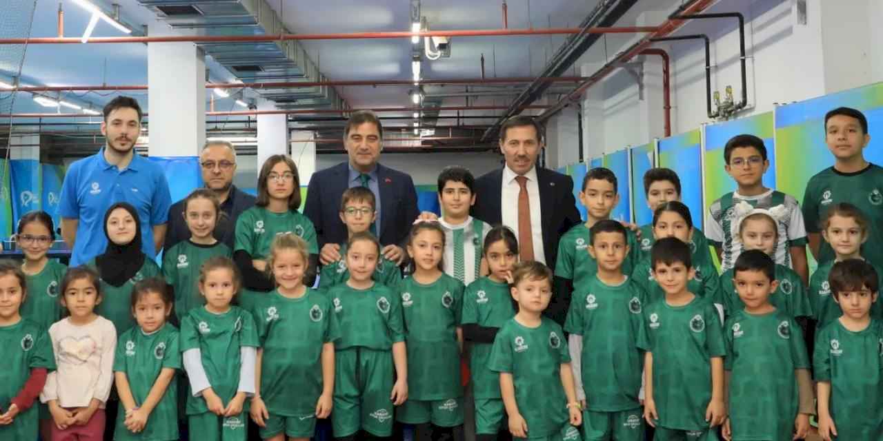 Konya'da Milletvekili Karaman ve Başkan Kılca sporcularla buluştu