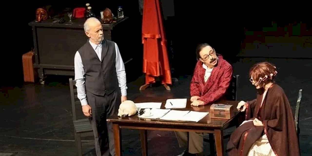 Tiyatroseverler Denizli'de buluştu