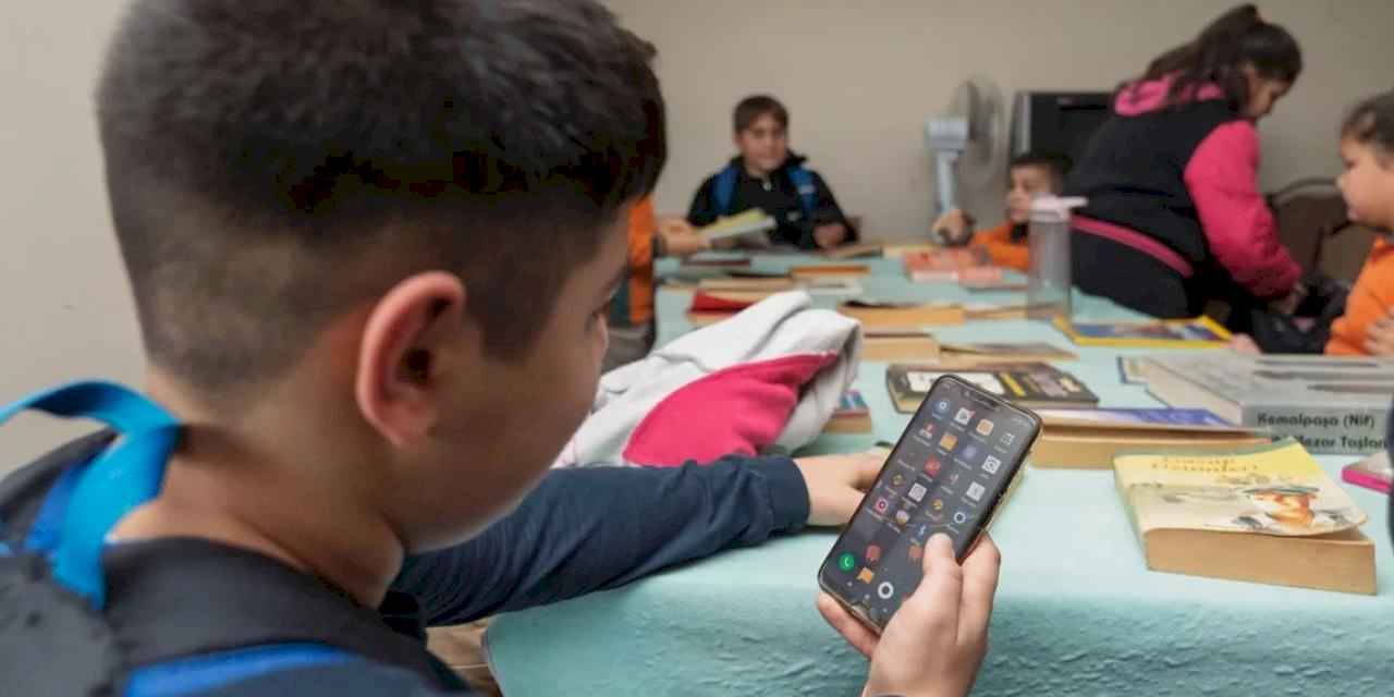 İzmir Büyükşehir’den 79 köye ücretsiz internet