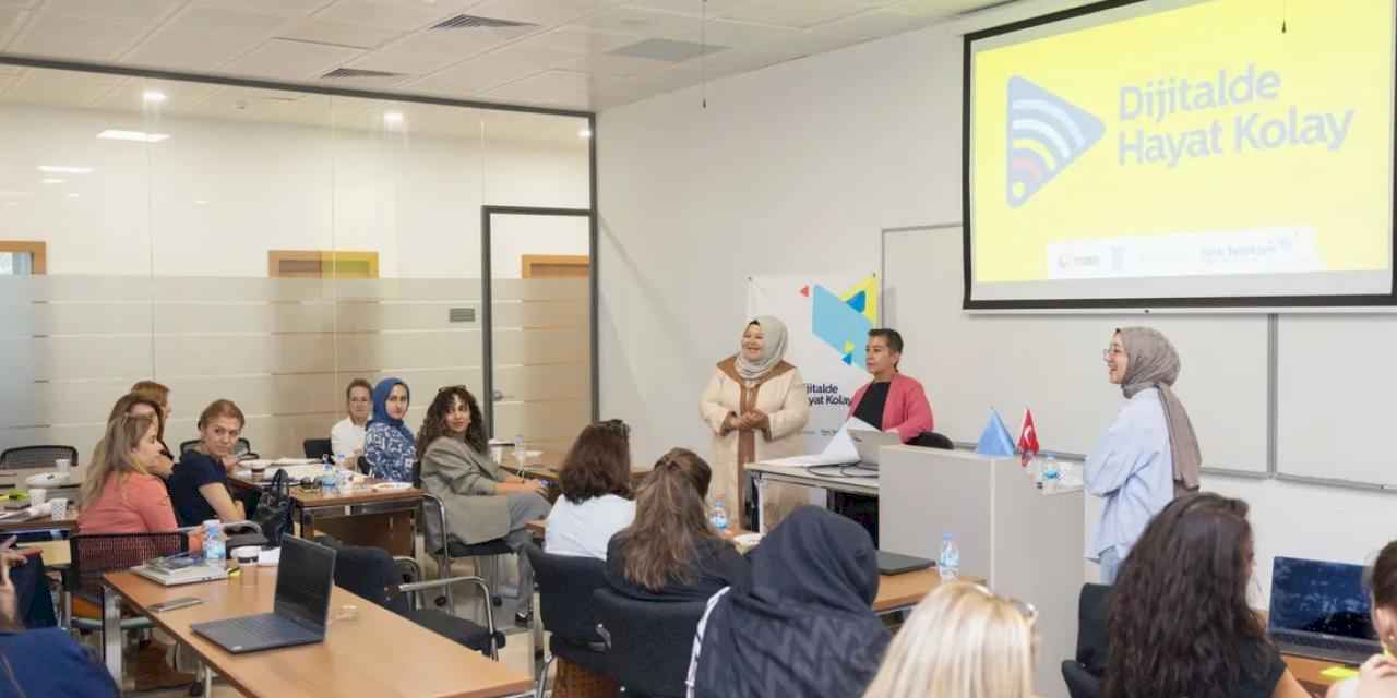 Türk Telekom Girişimci Kadınların Dijital Yolculuğunu Destekliyor