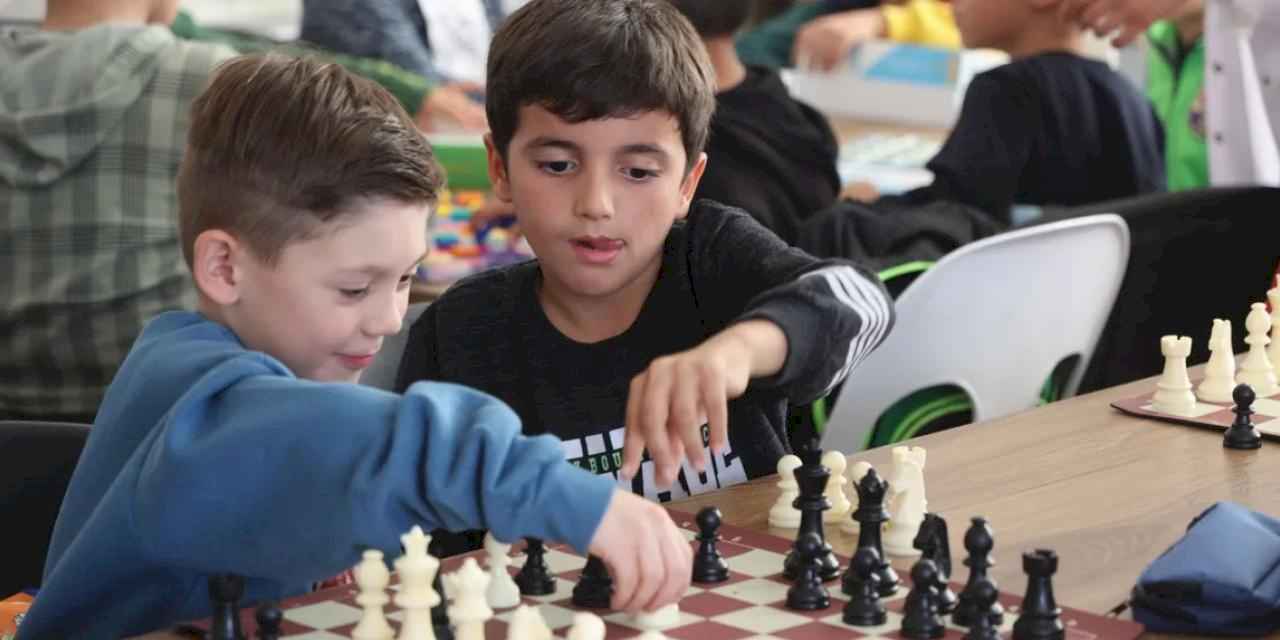 Genç KOMEK'te atölye eğitimleri başladı