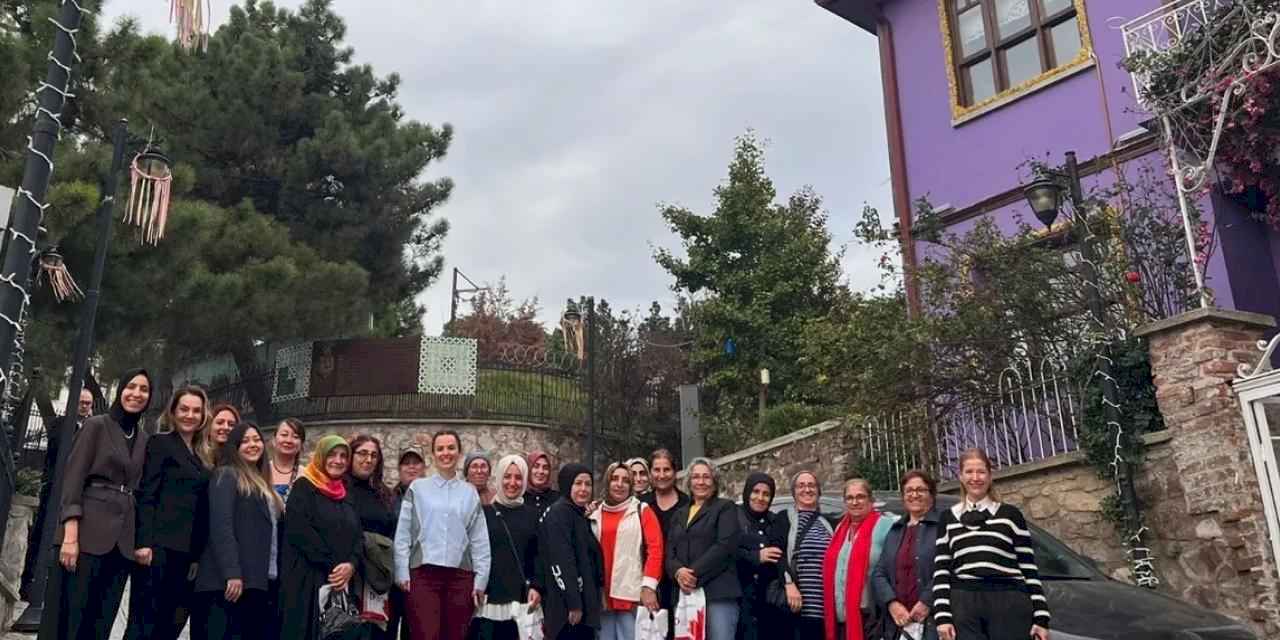 İzmit'te 'Kadın Kadına Konak Buluşmaları' sürüyor