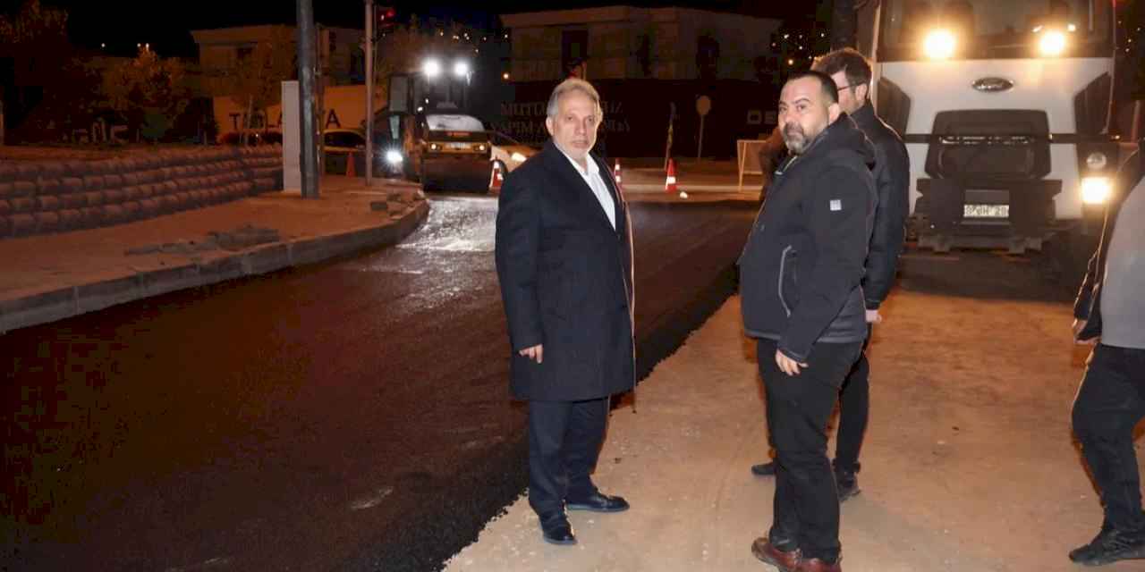 Kayseri Talas'ın 'Belediye Mahallemiz'de projesi Mevlana'da fazla mesai yaptı