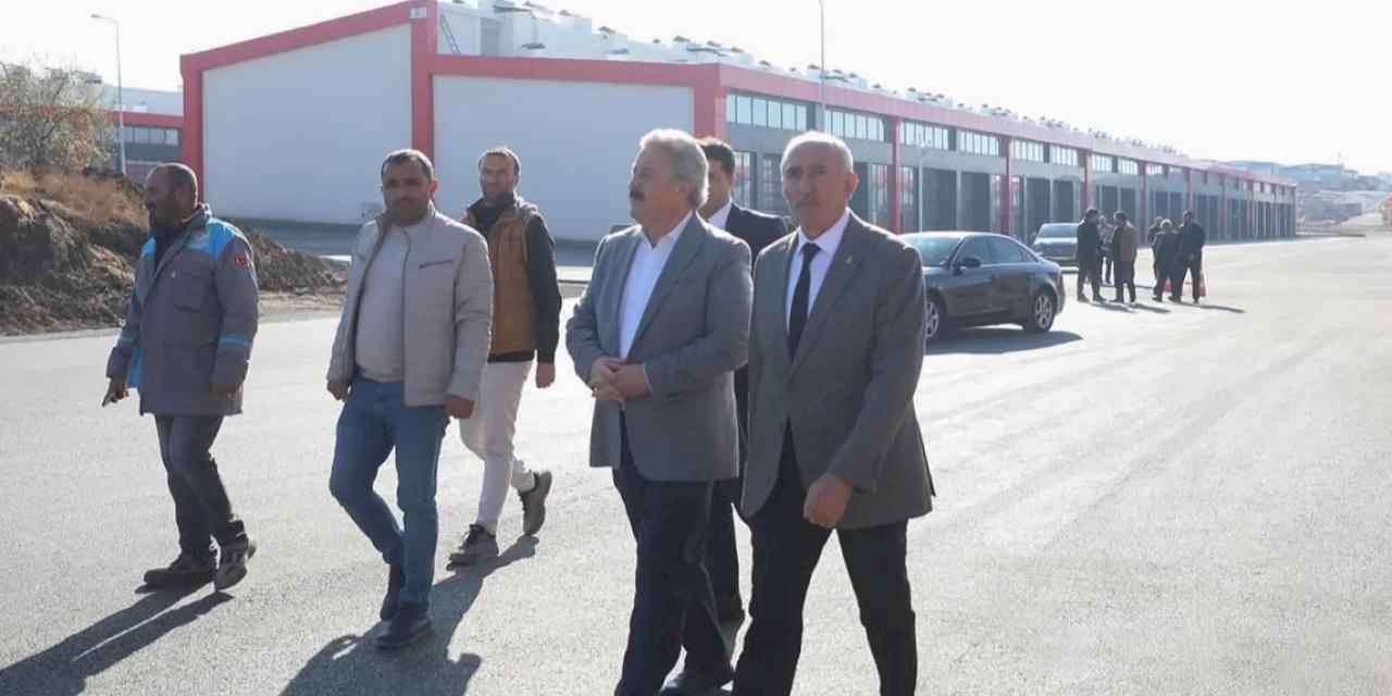 Kayseri Melikgazi'den oto sanayide asfalt mesaisi