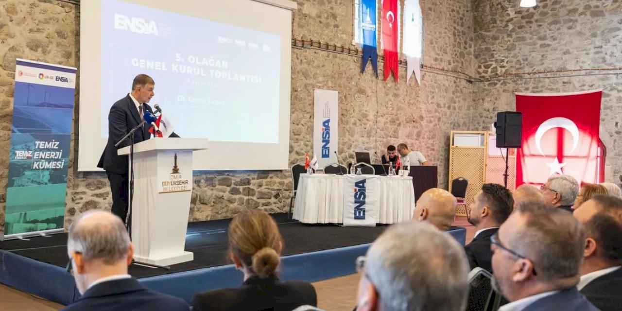 İzmir'de Başkan Tugay’dan sanayicilere yeşil dönüşüm çağrısı