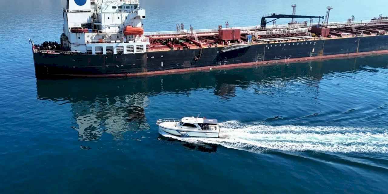 Kocaeli'de 7 bin 90 metreküp atık denizden ayrıştırıldı