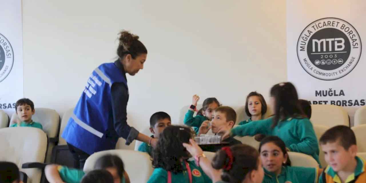 Muğla’da zeytinyağı bilinci çocuk yaşta filizleniyor