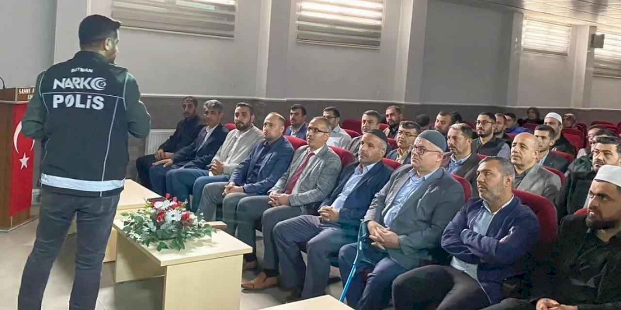 Batman Sason'da din görevlilerine 'en iyi narkotik polisi anne' semineri