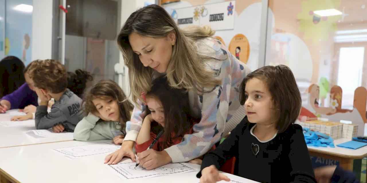 Muğla'da minik kalpler haklarını öğrendi