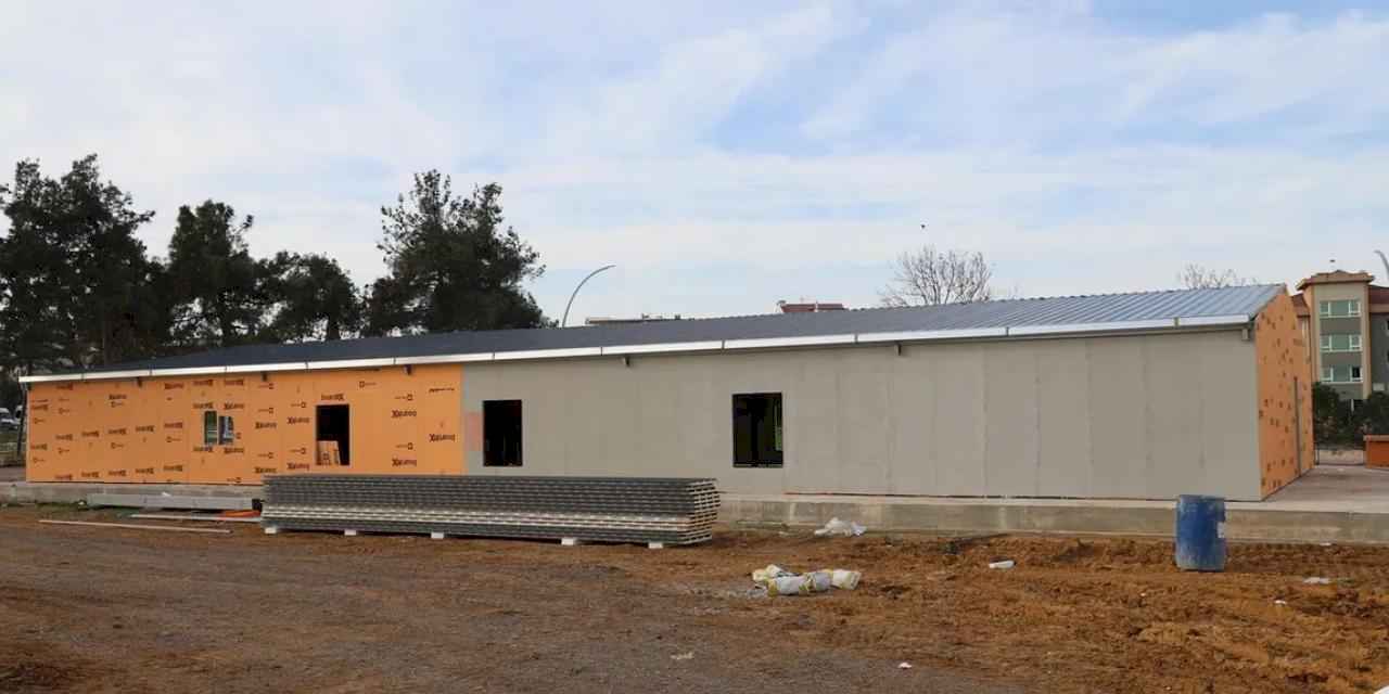 Kocaeli Gebze’de geçici kaymakamlık binasında çalışmalar sürüyor