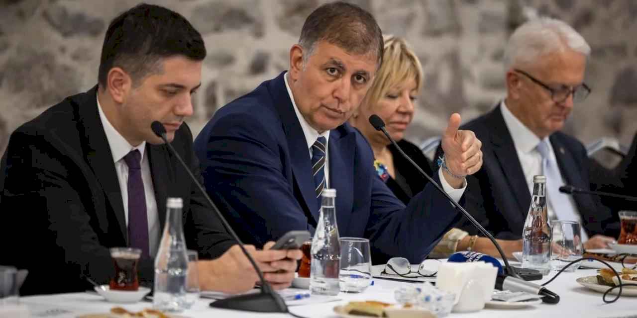 İzmir'in çöpü 20-25 yıl gündem olmayacak