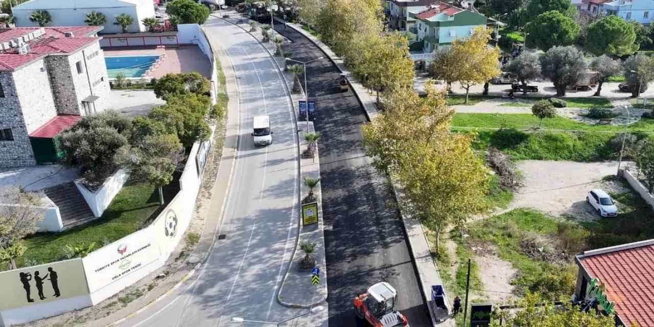 İzmir'de Urla’ya iki caddeye yeni çehre 