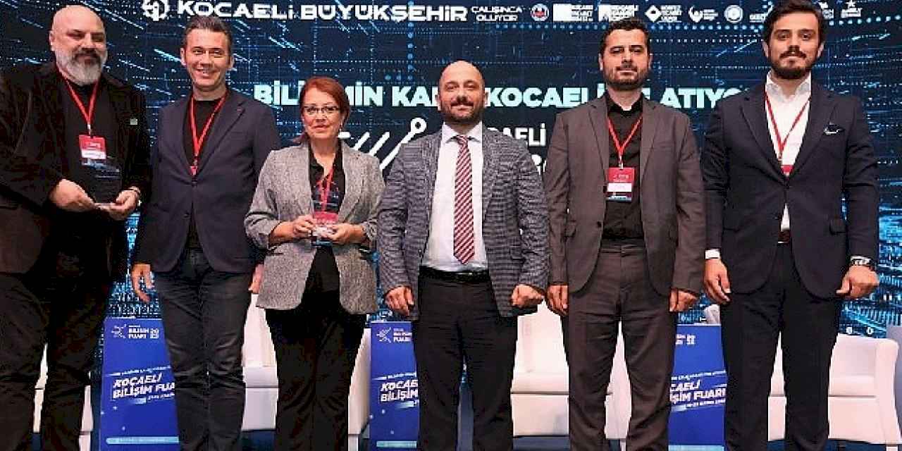 Yapay zekâ çağında tüm konular masaya yatırıldı