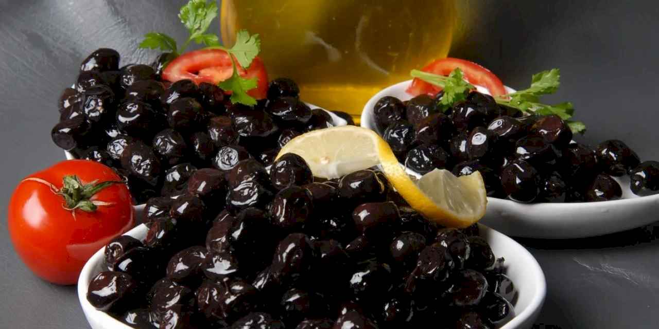 Sofralık zeytin ihracatı sezona hızlı başladı: İlk ayda yüzde 13 artış