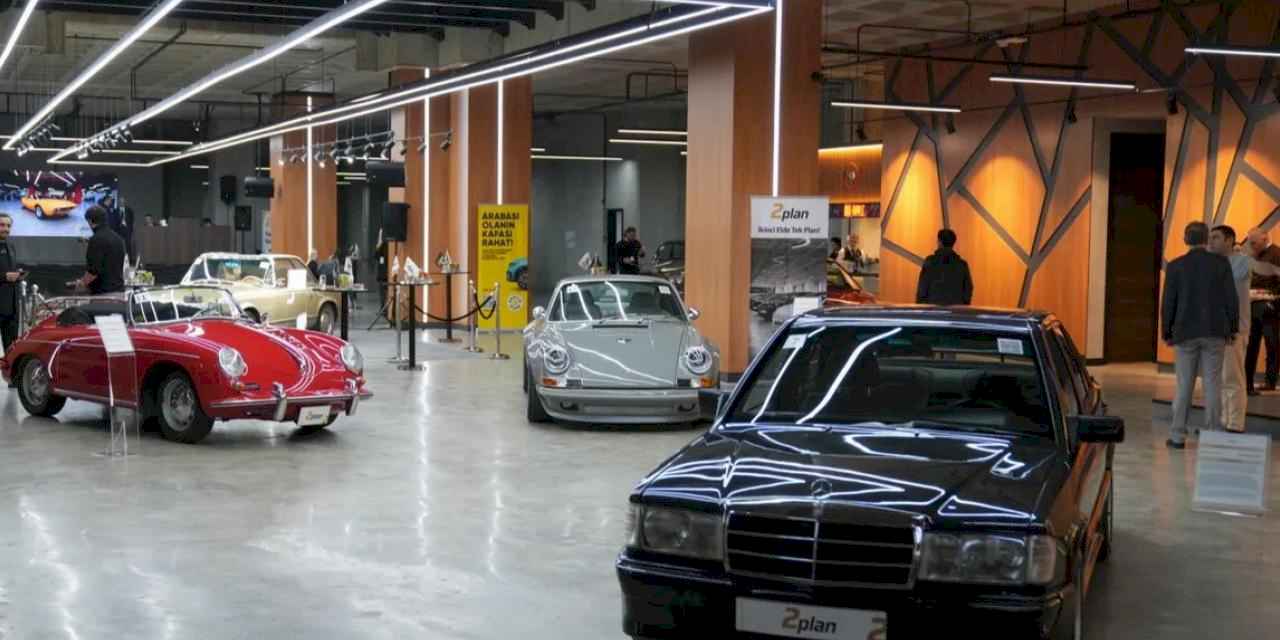 2plan Klasik Otomobil Müzayedesi’ne Yoğun İlgi