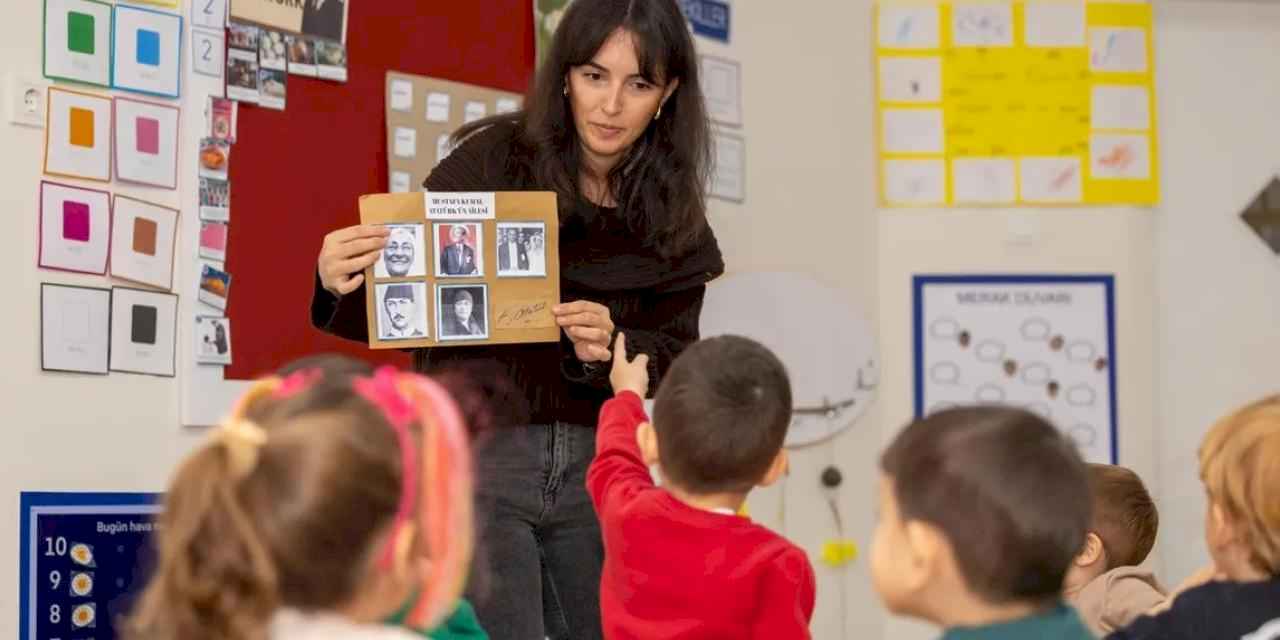 İzmir’de duygulandıran öğretmenlik hikâyesi... Eğitim gördüğü anaokuluna 25 yıl öğretmen oldu