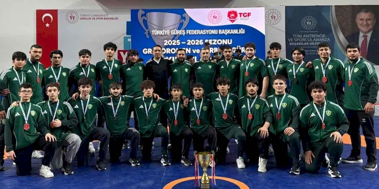 Konya Karataylı yıldız güreşçilerden Türkiye ikinciliği