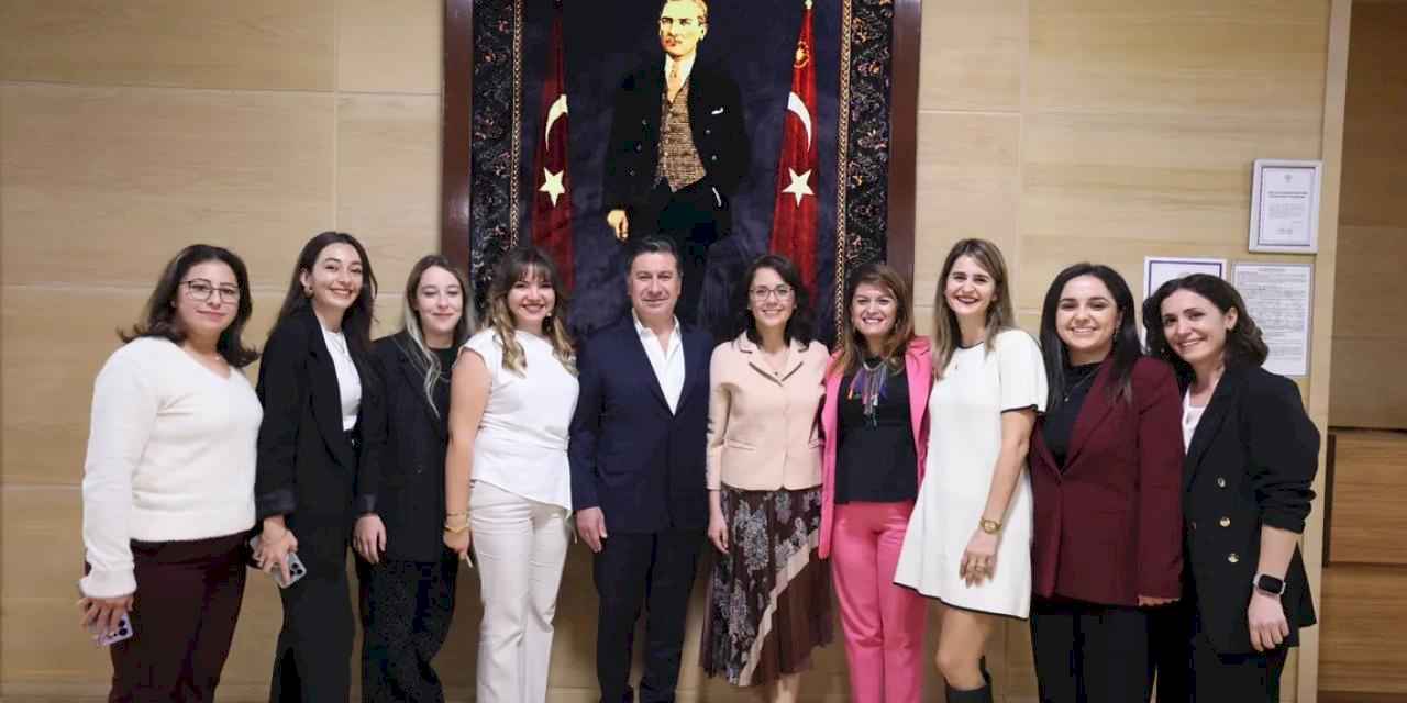 Muğla'da öğretmenlere özel kutlama yemeği