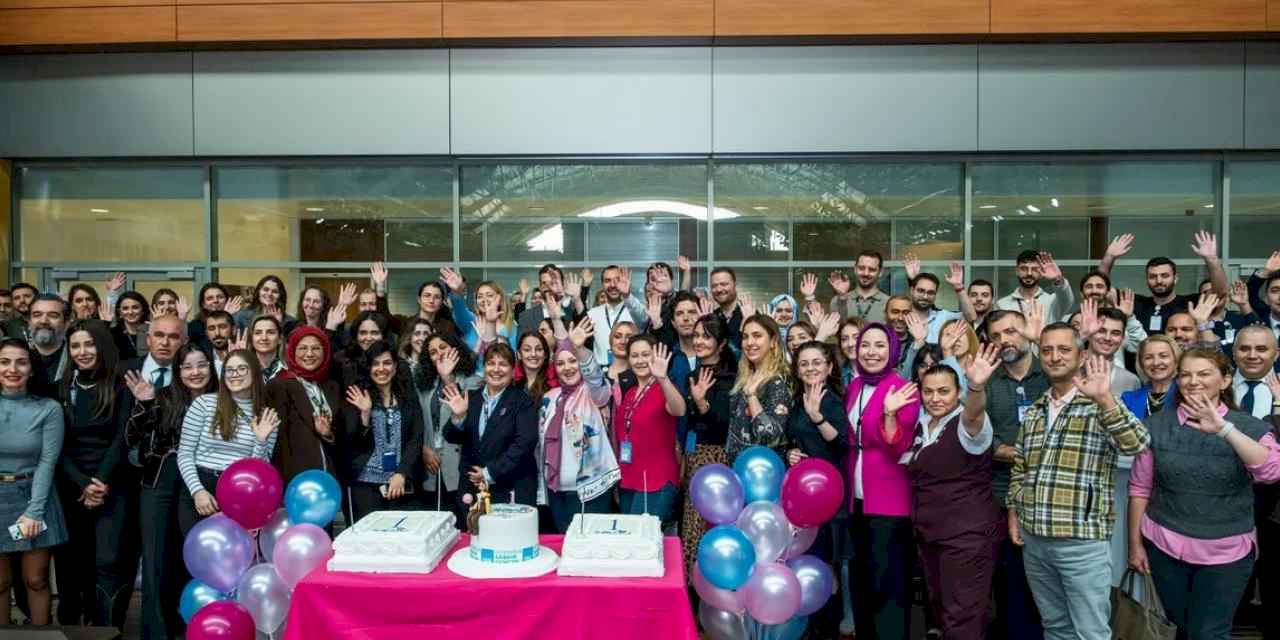 Havalimanlarında Kullanılan İlk Üretken Yapay Zeka Tabanlı Dijital Asistan Savvy 1. Yaşını Kutladı