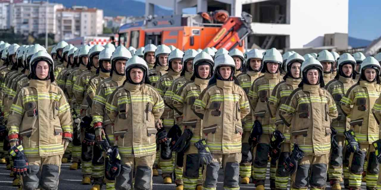 İzmir'de 139 yeni ateş savaşçıları göreve başladı