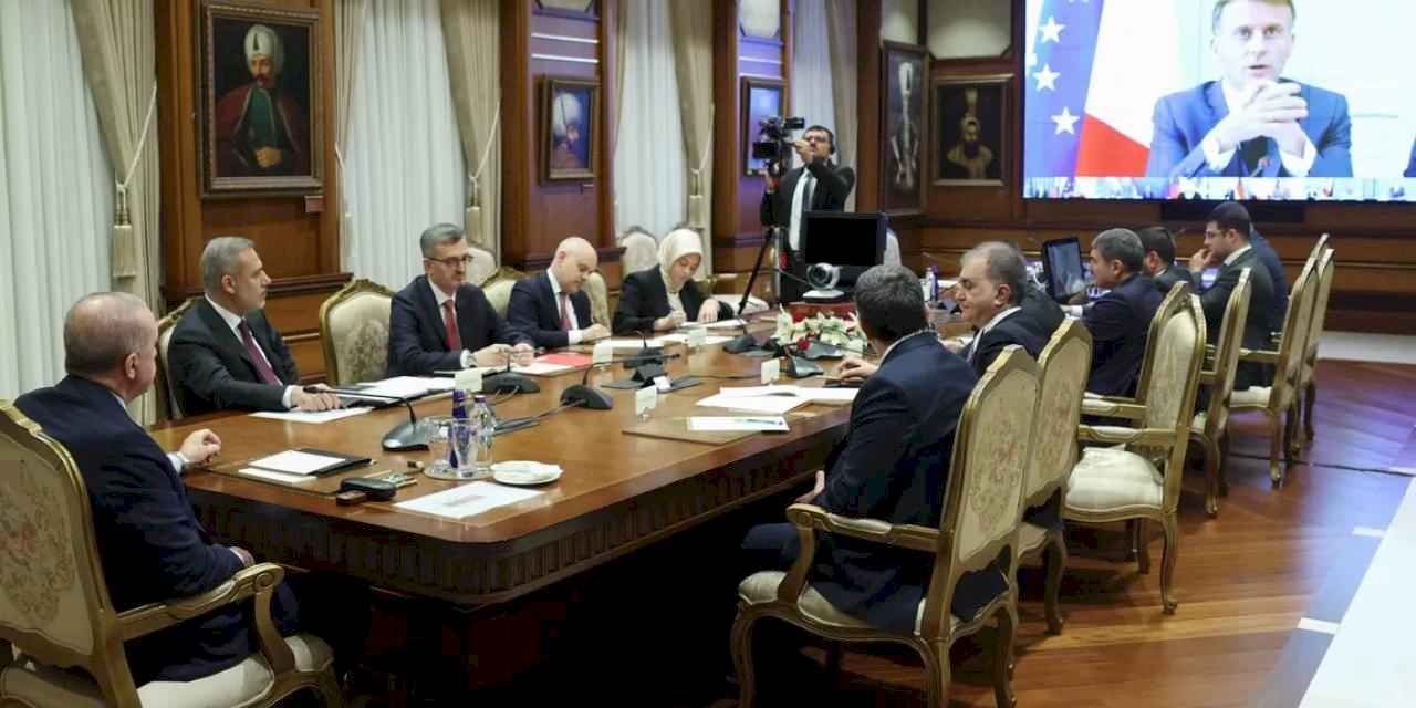 Cumhurbaşkanı Erdoğan'dan Liderler Zirvesi'ne çevrim içi katılım