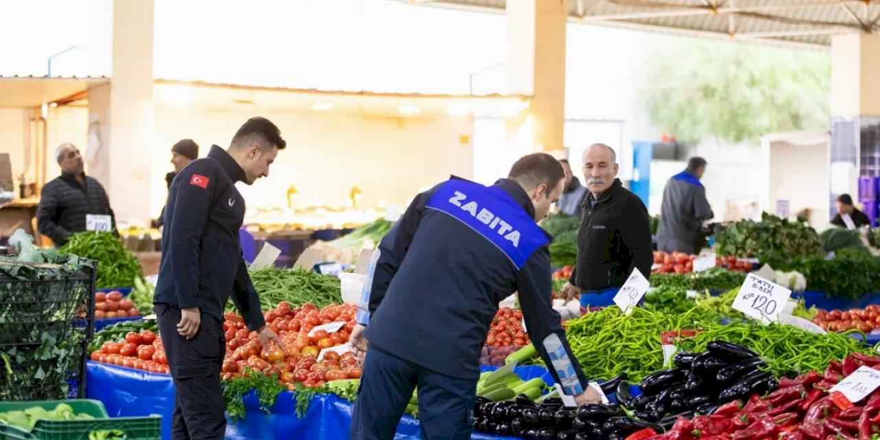 İzmir Narlıdere pazarında kapsamlı denetim
