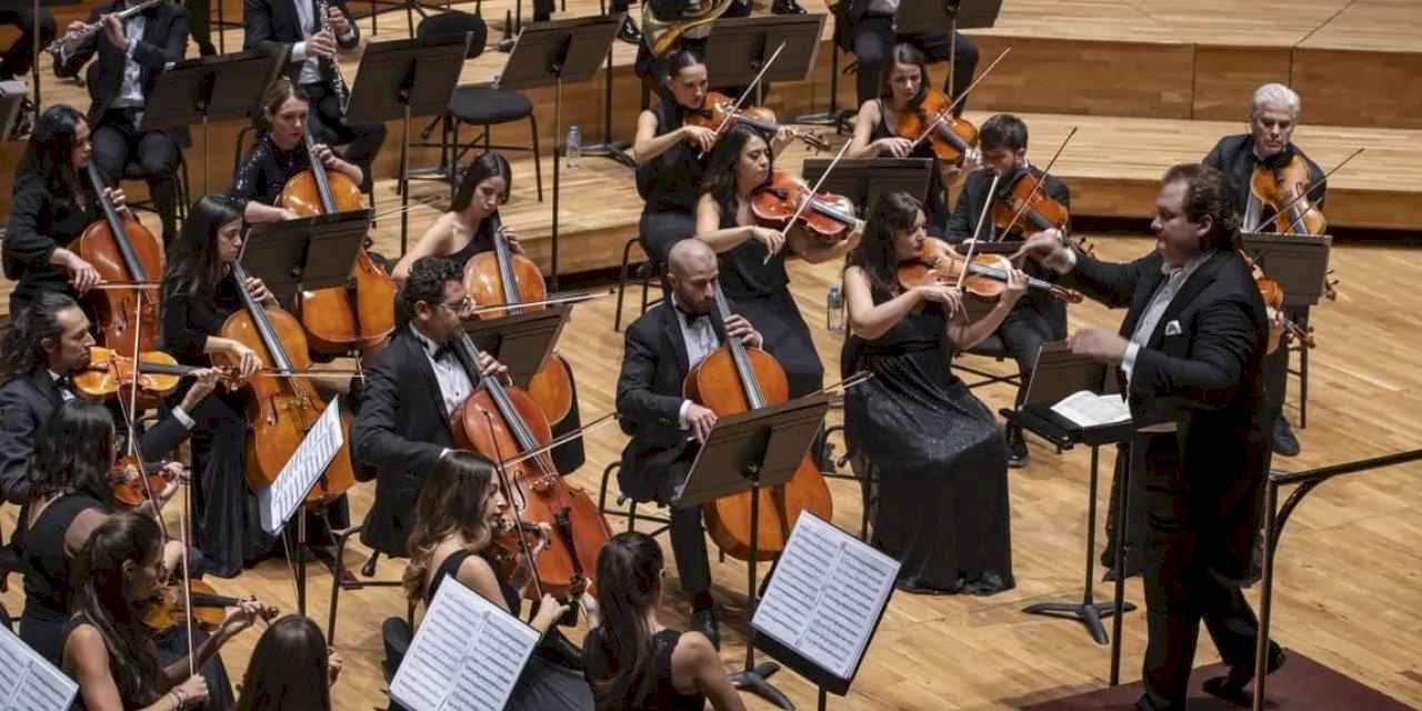 İzmir’de unutulmayacak 'klasik' gece