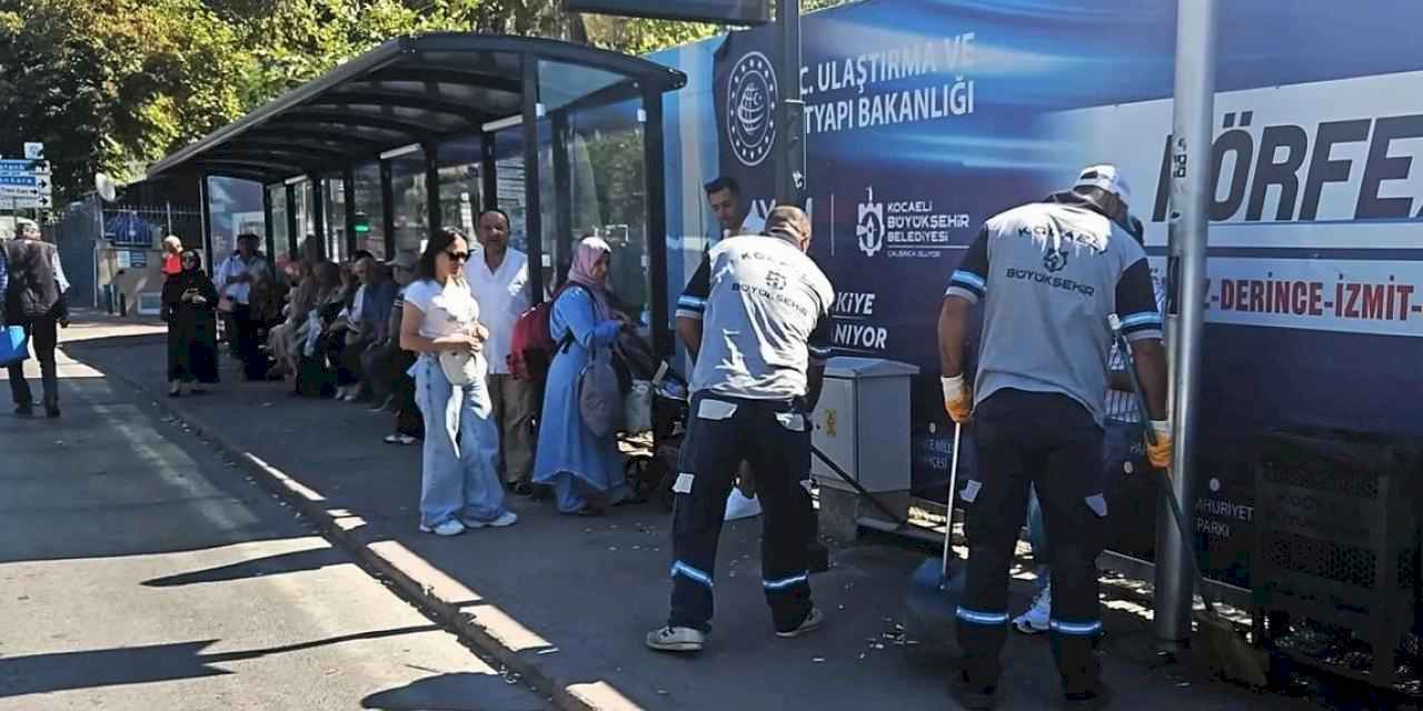 Kocaeli Büyükşehir’le duraklar temiz ve bakımlı