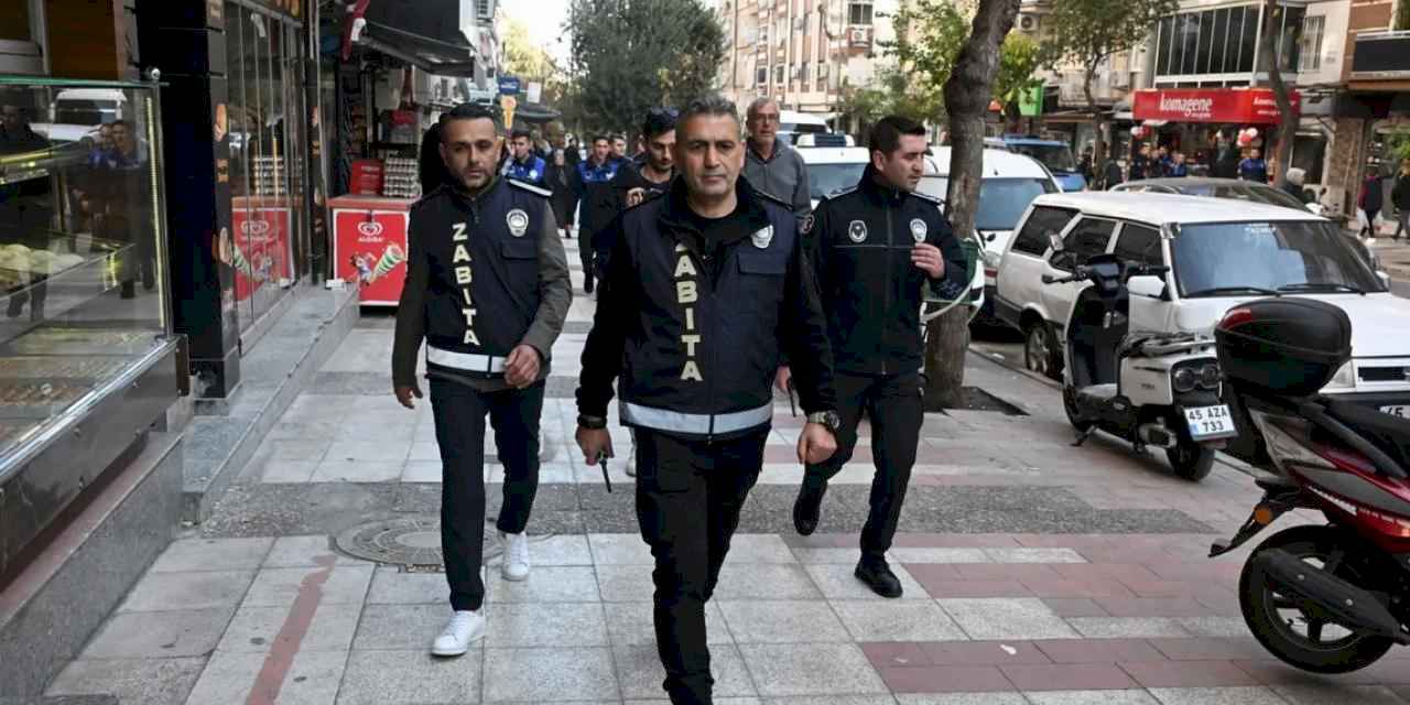 Manisa’da kaldırım işgallerine zabıta müdahalesi