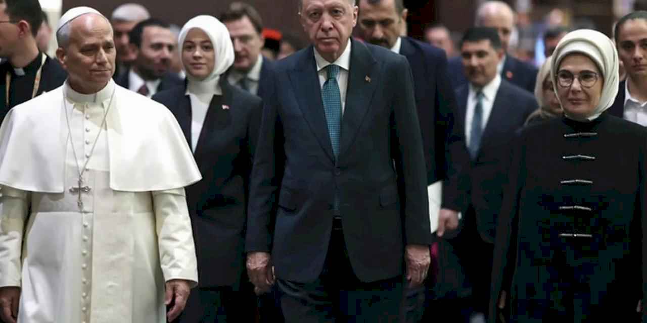 Cumhurbaşkanı Erdoğan: Türkiye farklı inançlar arasında köprü olan istisnai bir ülkedir