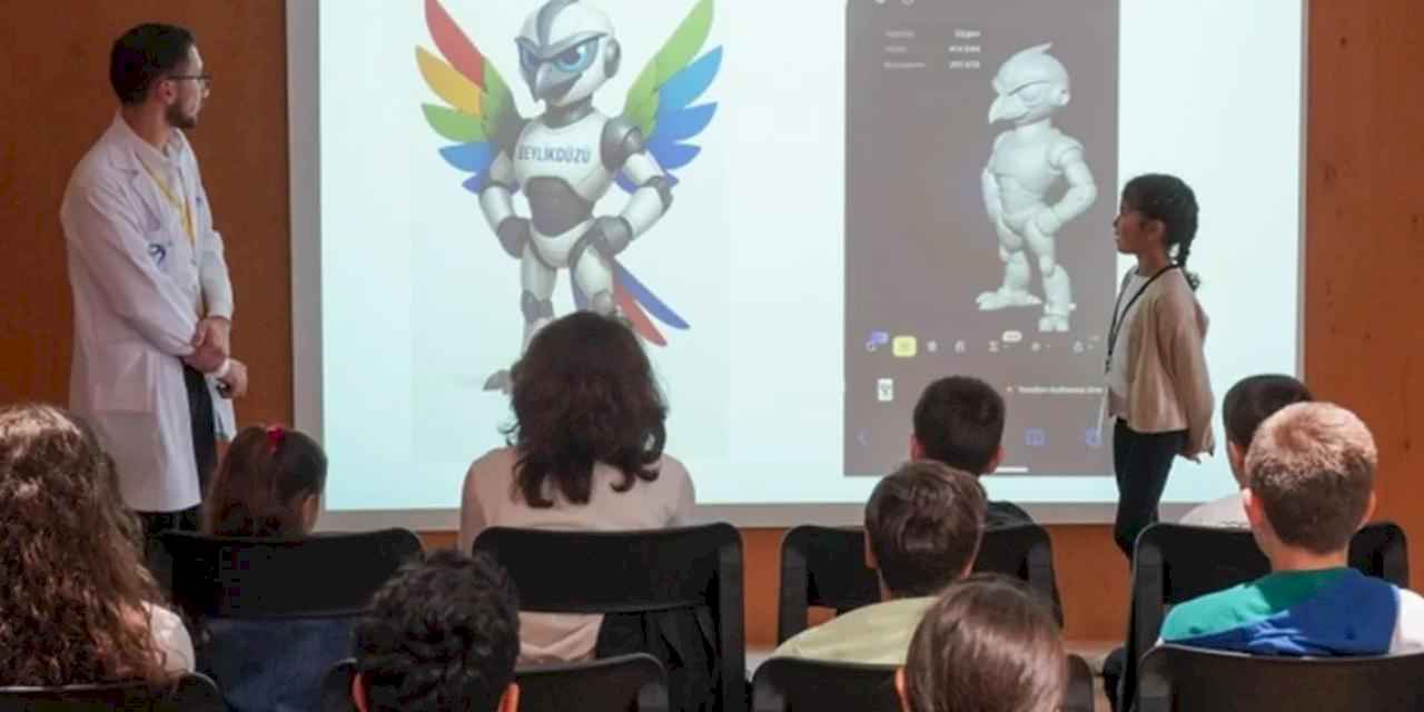 İstanbul Beylikdüzü'nde geleceği kodlayan dijital eğitim sürüyor