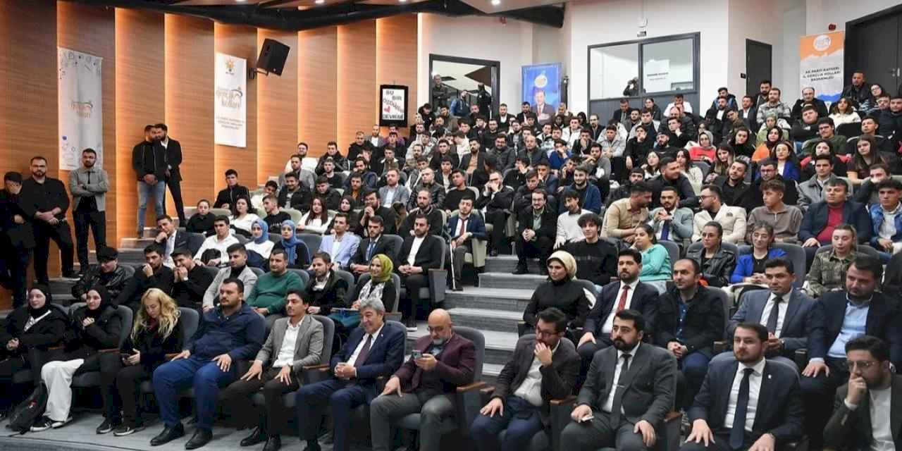 Kayserili gençlerle 'gelecek' buluşması