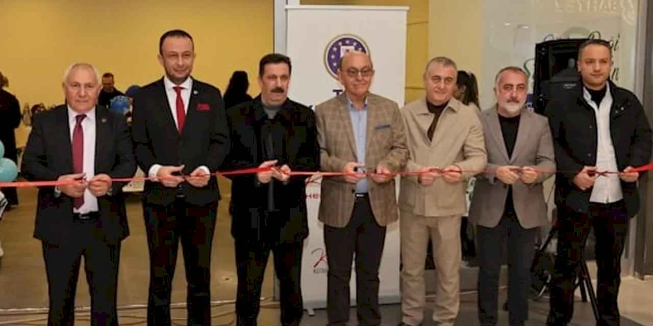 Kütahya’da yöresel lezzetler ve el sanatları görücüye çıktı