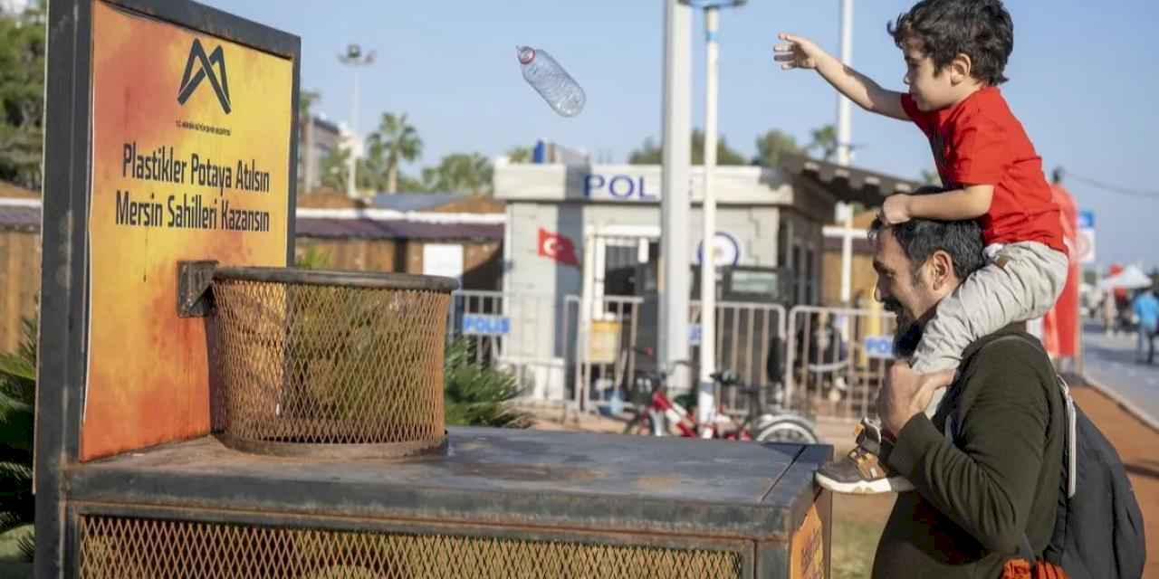 Mersin sahillerinde 93 bin 500 pet şişe potaya girdi