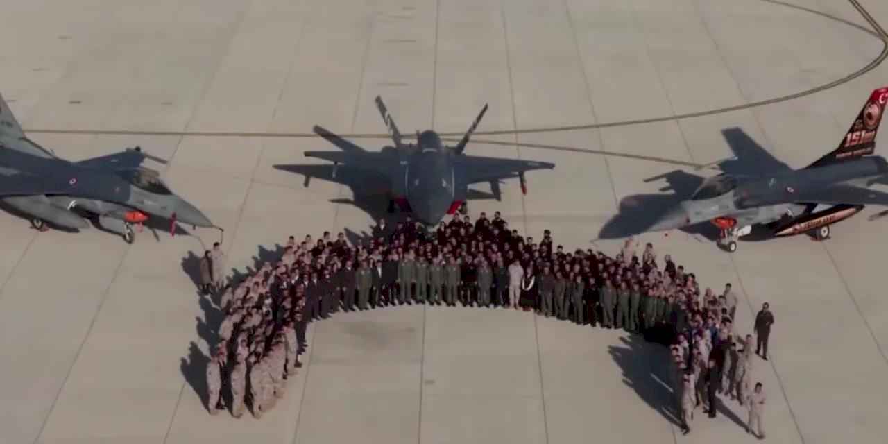 Bayraktar KIZILELMA insansız savaş uçağıyla dünyada ilki başardı