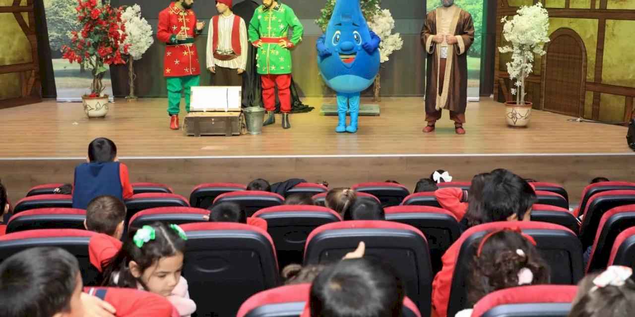 Konya Karatay'da öğrencilere tiyatro etkinliği