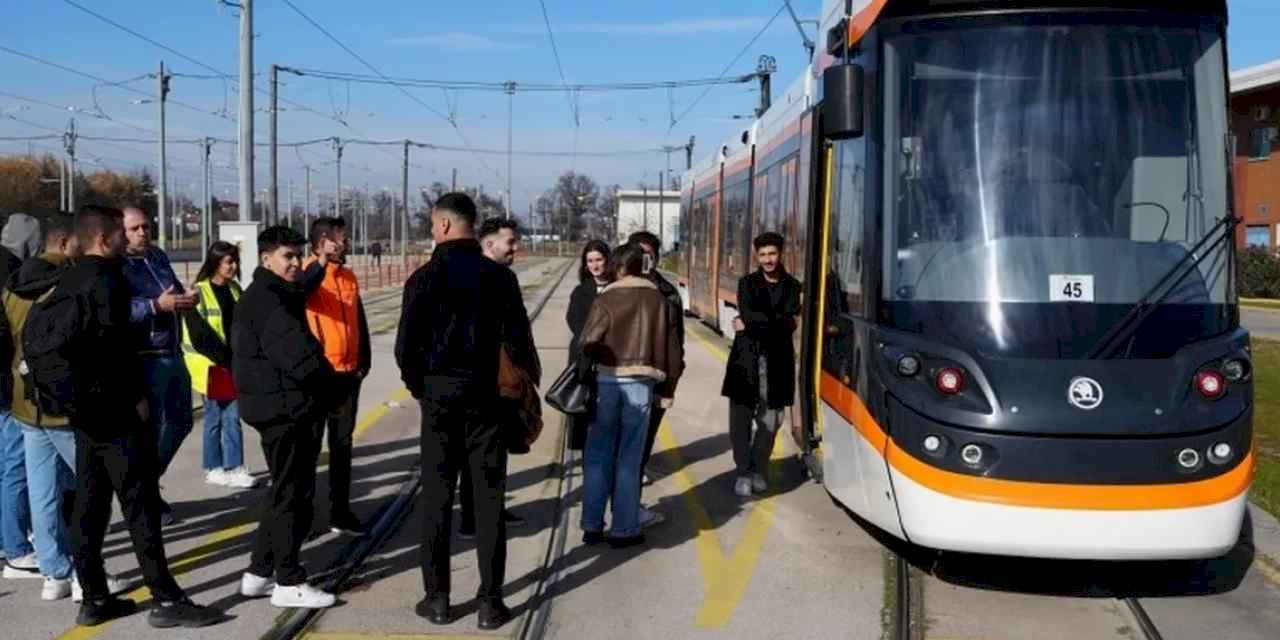 Eskişehir’de ESTÜ öğrencileri ESTRAM’da teknik eğitim aldı