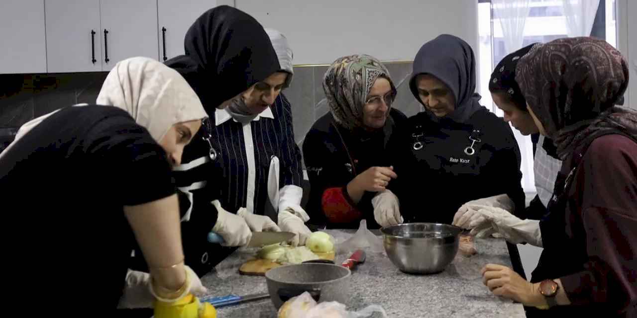 Sakarya Büyükşehir'den Arifiye'ye profesyonel mutfak atölyesi