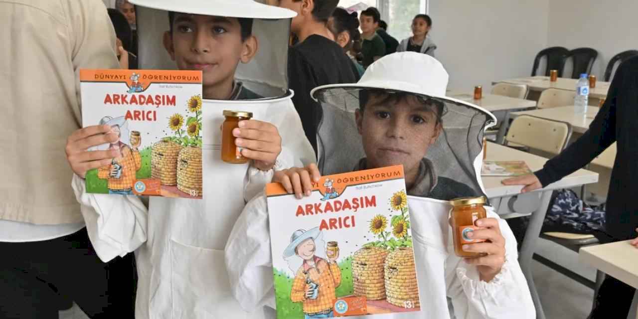 Manisa’da miniklere arıların dünyası tanıtılıyor