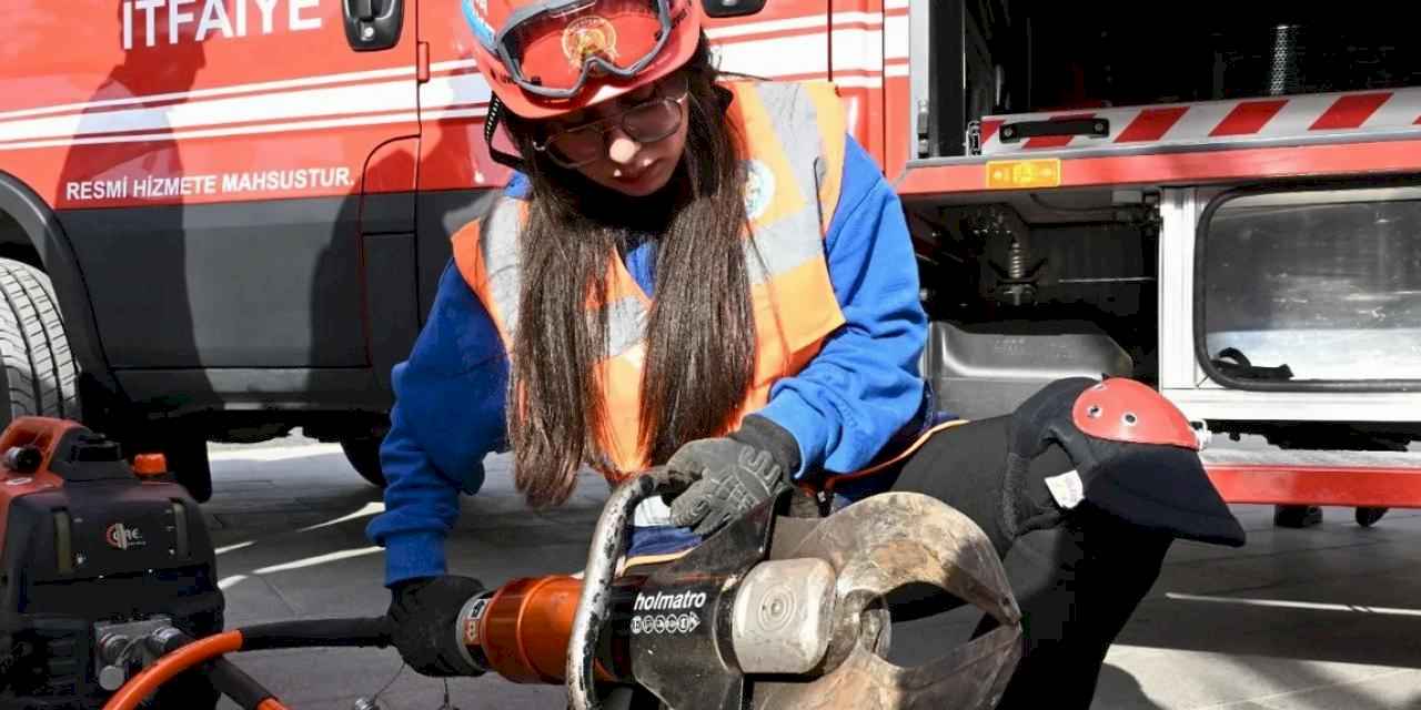 Manisa’da 'Mahalle Afet Gönülleri Projesi' başlatıldı