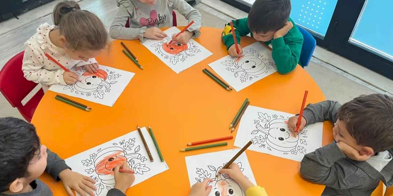 Kocaeli'de anne çocuk aynı kursta eğitimde