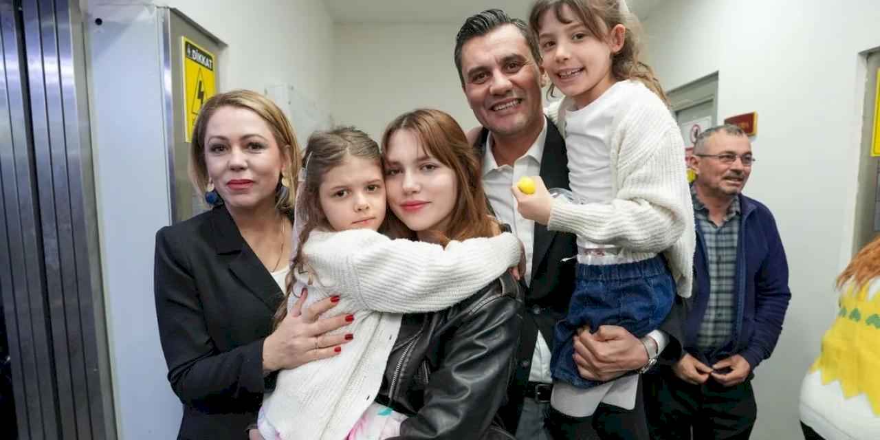 Ferdi Zeyrek Vakfı'ndan kırsaldaki çocuklara 'kışlık kıyafet' desteği