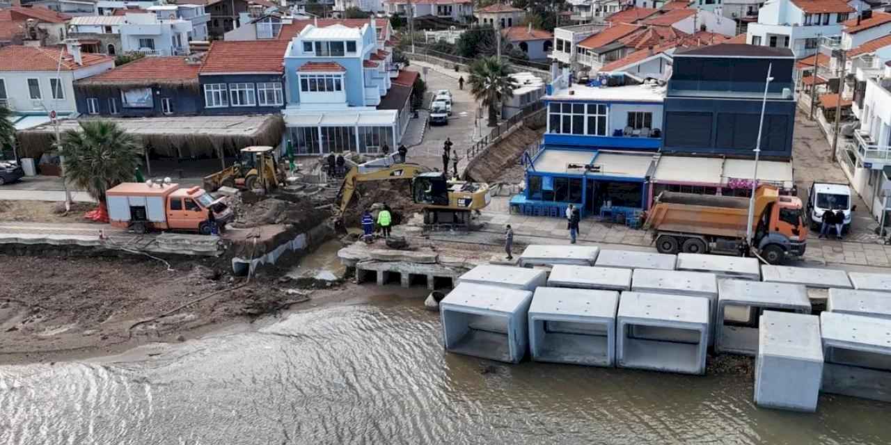 İzmir Yeni Foça’da taşkın kabusu sona erdi