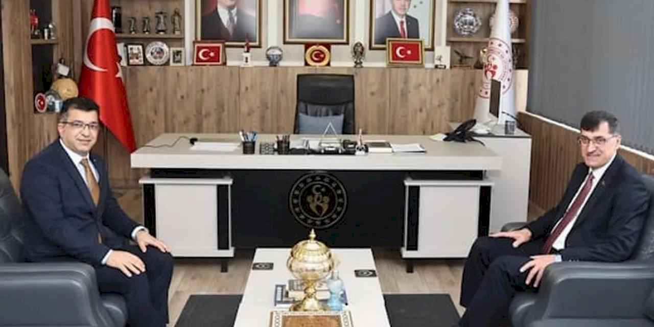 Kütahya'da Başkan Kahveci'den gençliğe ve spora destek