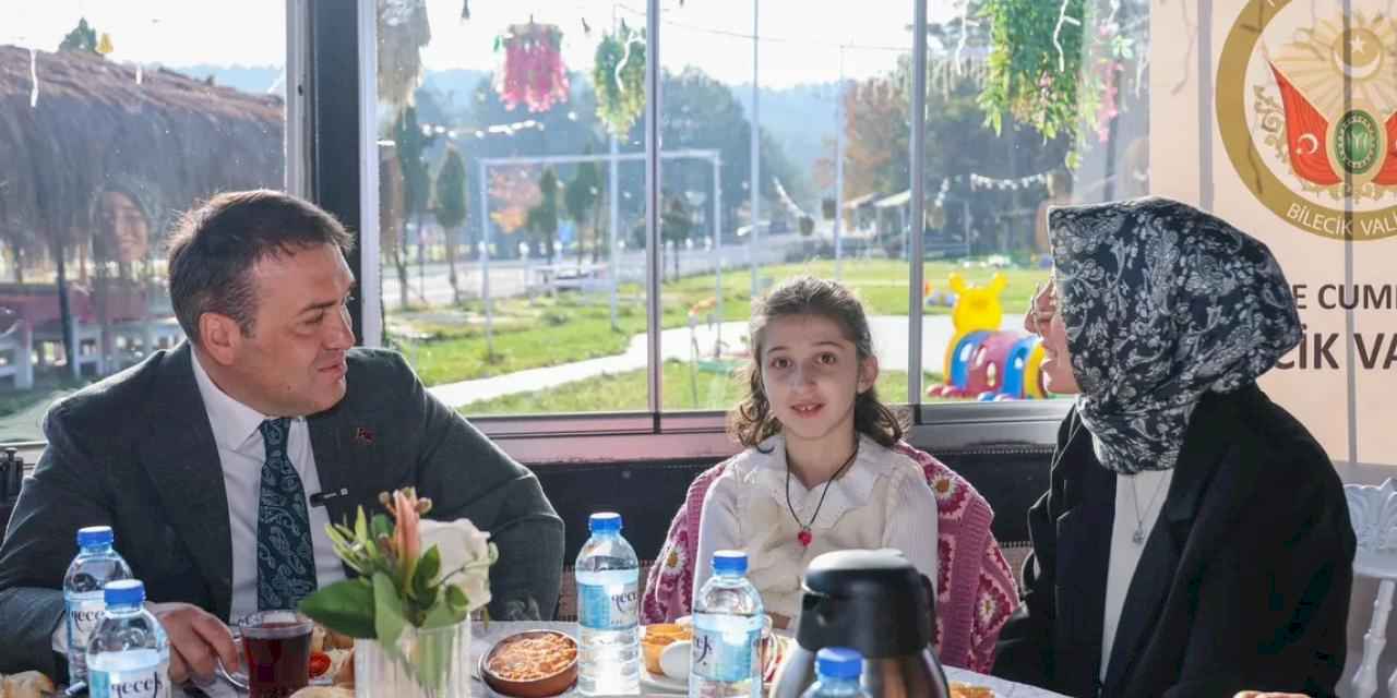 Bilecik'te Vali Sözer engelli bireylerle buluştu