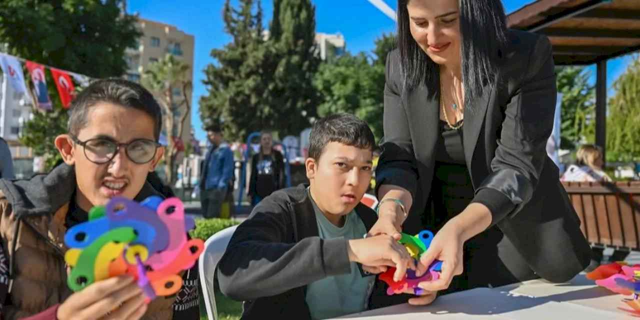 Mersin’de özel gereksinimli bireyler atölyelerde buluştu