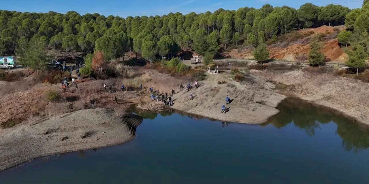 Muğla'da temizlik seferberliği Ula Göleti’nden başladı
