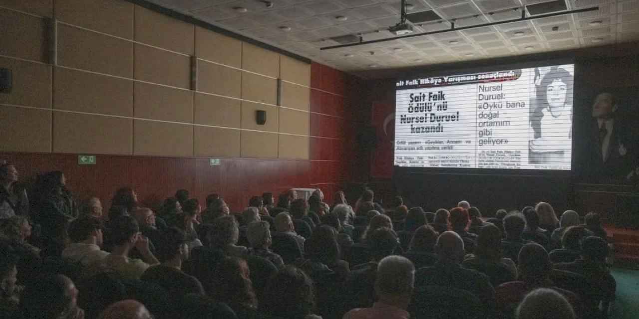 Mersin’de “Biz Radyoyu Çok Sevdik” belgeseli büyük ilgi gördü